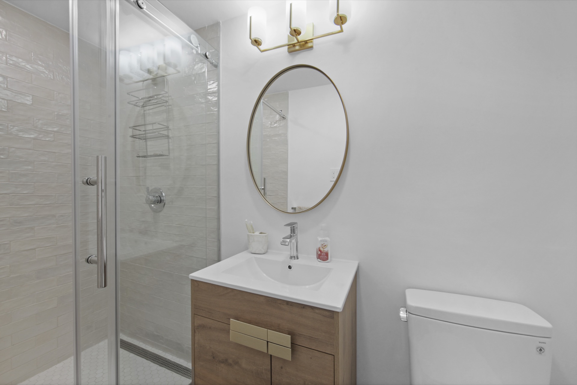 120 East 36th Street - room detail