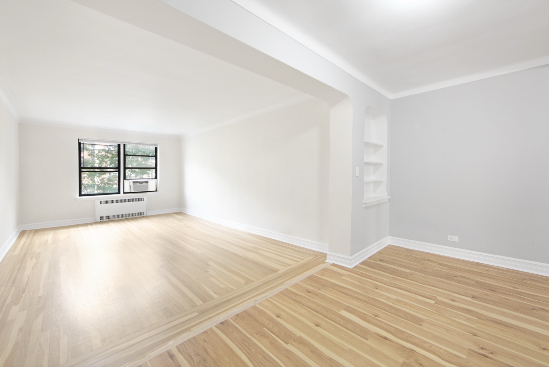 35-36 76th Street - room detail